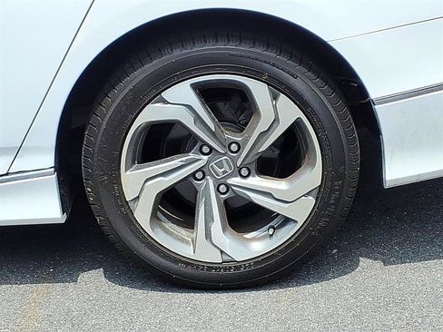 Used 2018 Honda Accord EX-L image 9
