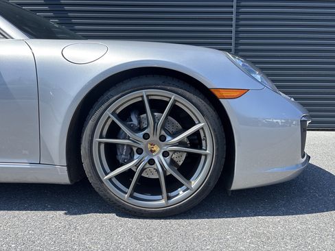 Used 2017 Porsche 911 Carrera image 29