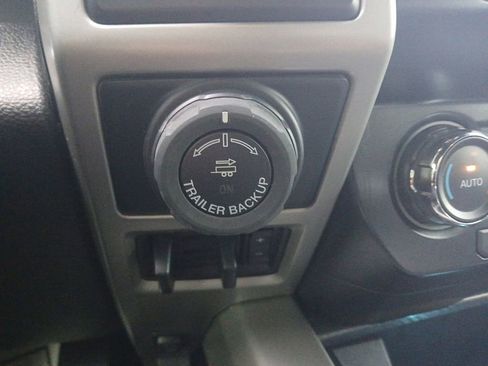 Used 2019 Ford F150 Lariat image 28