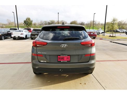 Used 2019 Hyundai Tucson SE image 7
