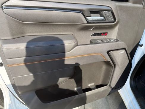 Used 2025 GMC Sierra 1500 AT4 AWD/4WD image 18