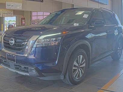 Used 2022 Nissan Pathfinder SL w/ Lighting Package (N92)