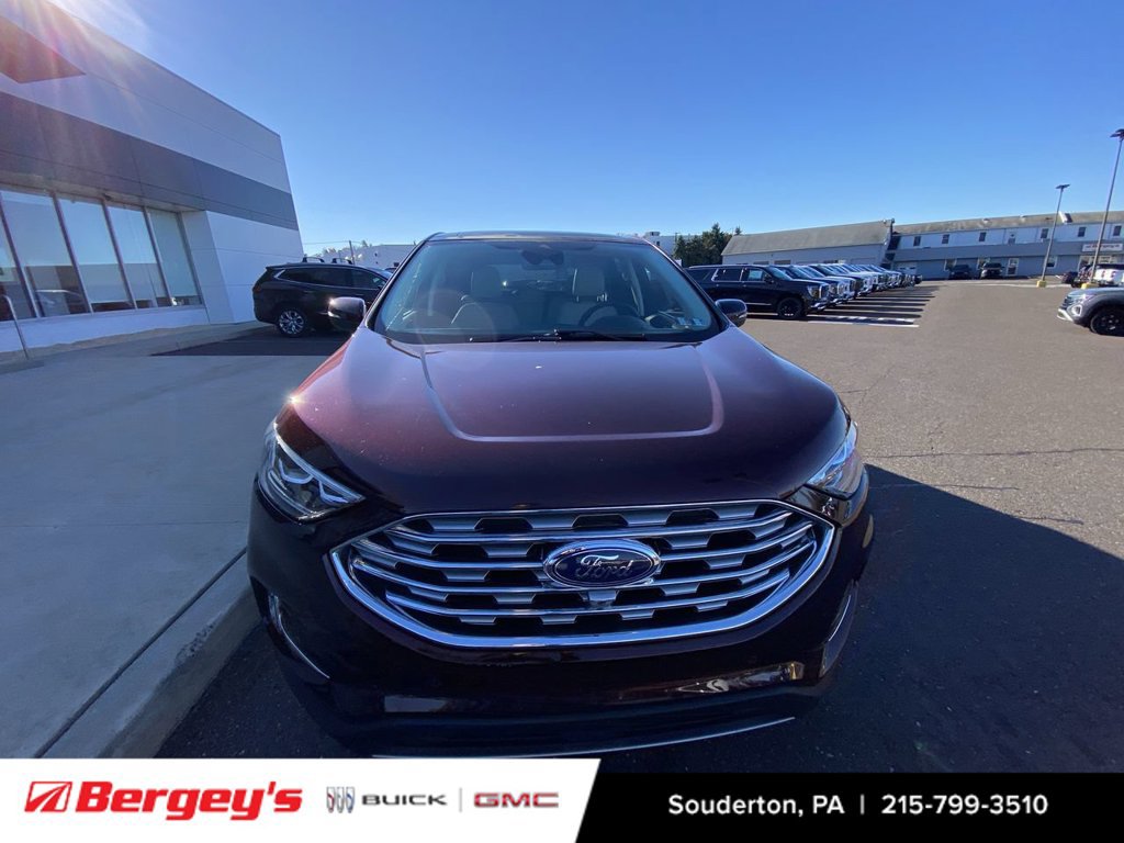 Used 2020 Ford Edge Titanium w/ Equipment Group 301A AWD/4WD image 5