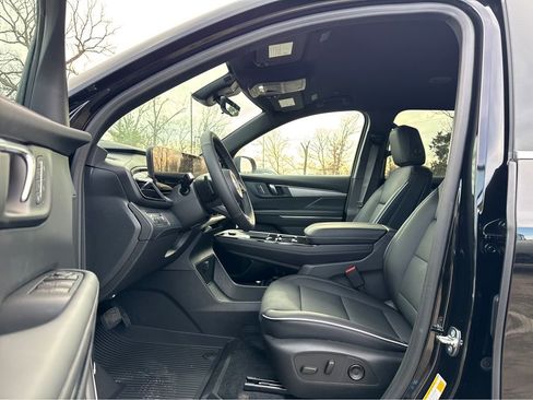 New 2026 Buick Enclave Preferred w/ Power Package FWD image 9