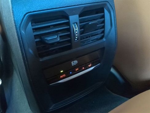 Used 2024 BMW 430i Convertible image 25