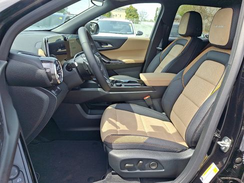 New 2026 Chevrolet Equinox ACTIV w/ Convenience Package III AWD/4WD image 6