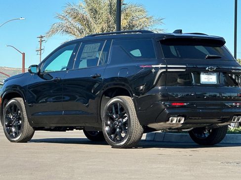 New 2026 Chevrolet Traverse RS w/ LPO, Illumination Package image 6