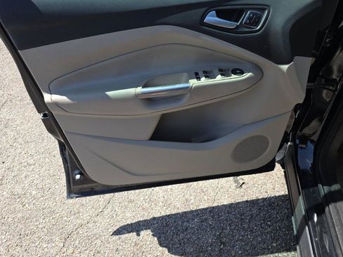 Used 2014 Ford Escape Titanium FWD image 10