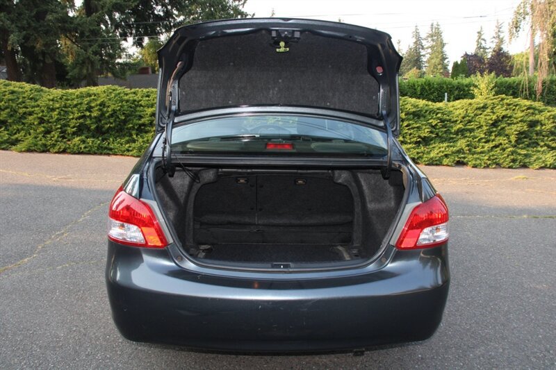 Used 2007 Toyota Yaris Sedan w/ PWR Pkg w/Steel Wheels FWD image 16