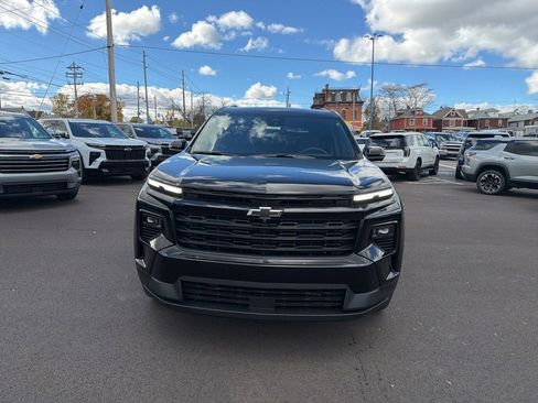 New 2026 Chevrolet Traverse LT image 2