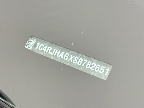 New 2025 Jeep Grand Cherokee Altitude image 34