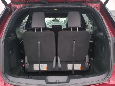 Used 2017 Ford Explorer XLT w/ Equipment Group 202A image 31