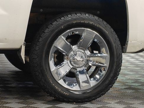 Used 2017 Chevrolet Silverado 1500 LTZ w/ Sport Package AWD/4WD image 57