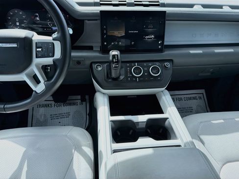 Certified 2025 Land Rover Defender 110 S AWD/4WD image 19