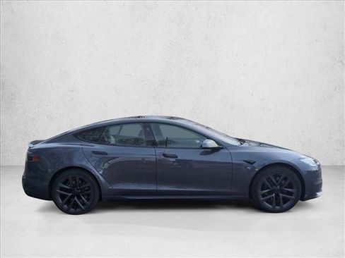 Used 2021 Tesla Model S Plaid image 4