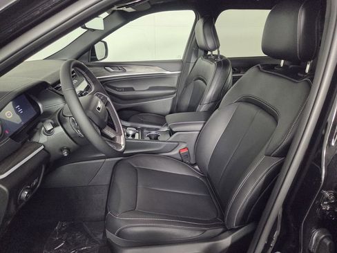 New 2026 Jeep Grand Cherokee L Limited AWD/4WD image 9