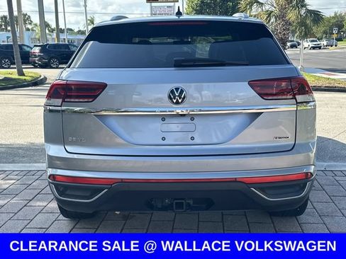 Certified 2022 Volkswagen Atlas Cross Sport SE AWD/4WD image 7