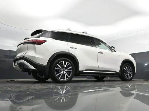 Used 2023 INFINITI QX60 Sensory w/ Vision Package AWD/4WD image 40