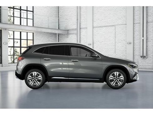 Used 2026 Mercedes-Benz GLA 250 4MATIC image 16