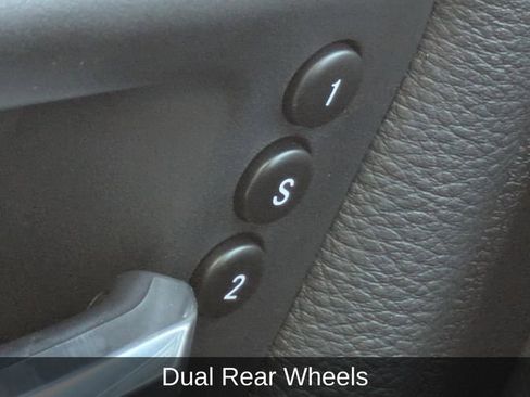 Used 2025 RAM 3500 Laramie image 25