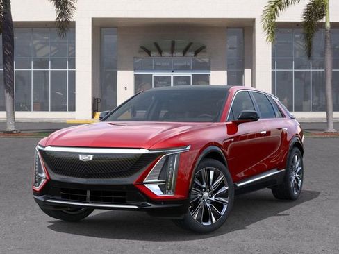 New 2025 Cadillac Lyriq Luxury image 6