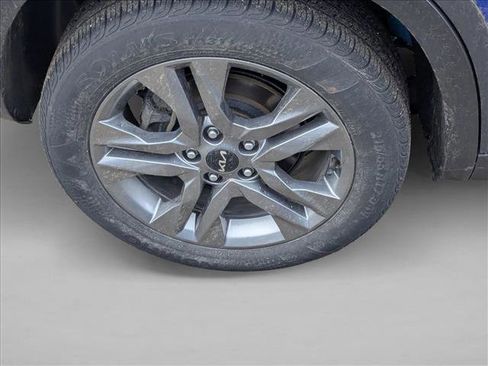 Used 2023 Kia Seltos S image 8