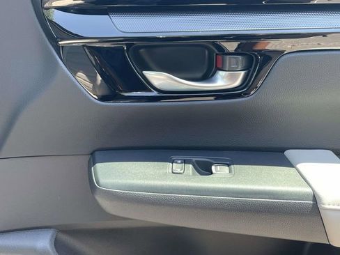 Used 2025 Honda CR-V EX-L image 30