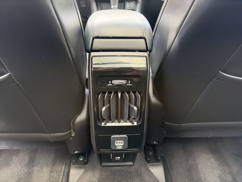 Used 2023 Jeep Compass Latitude w/ Sun and Sound Group AWD/4WD image 15