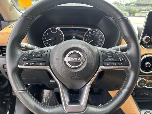 Used 2024 Nissan Sentra SV w/ SV Premium Package image 27