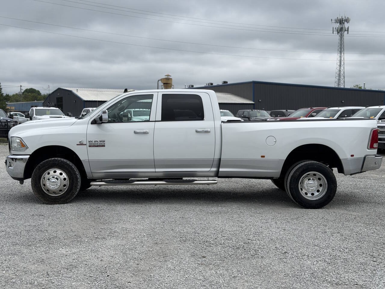 Used 2014 RAM 3500 Laramie AWD/4WD image 2