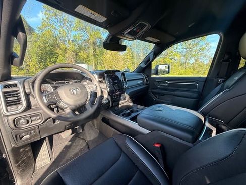 Used 2026 RAM 1500 Laramie AWD/4WD image 11