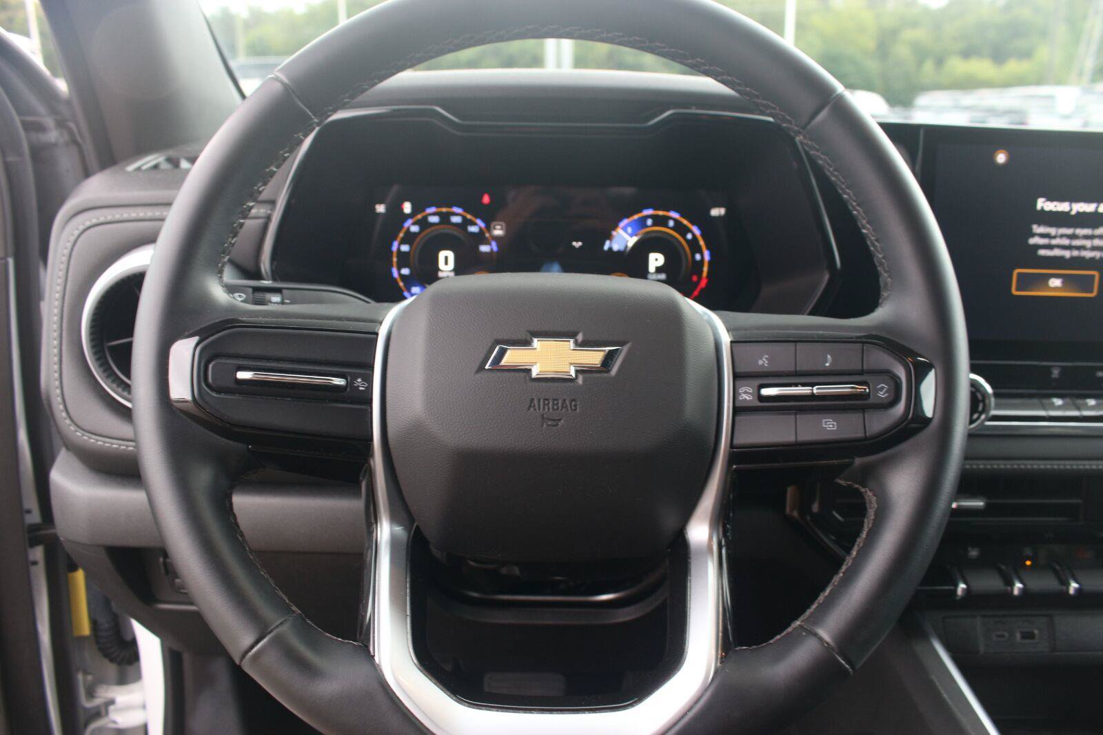 Used 2024 Chevrolet Colorado LT AWD/4WD image 19