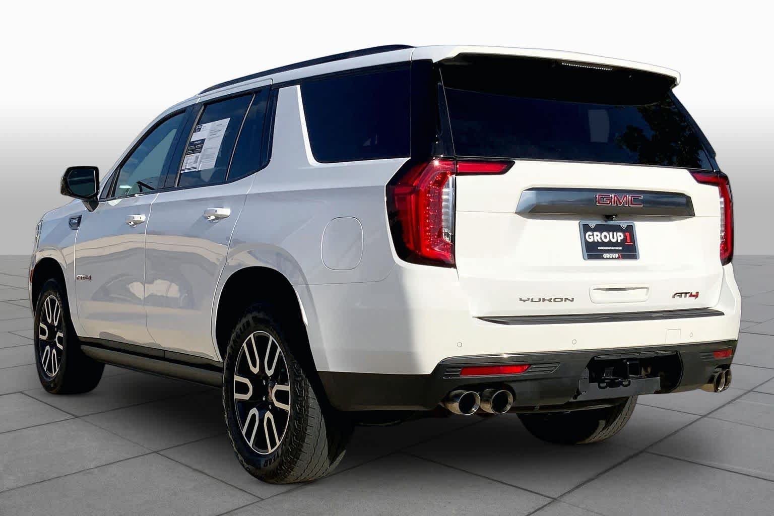 Used 2024 GMC Yukon AT4 w/ Technology Package AWD/4WD image 12