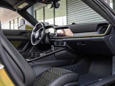 Certified 2026 Porsche 911 GTS RWD image 61