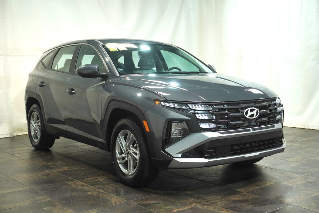 Certified 2026 Hyundai Tucson SE AWD/4WD image 1
