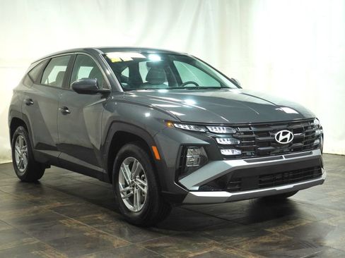 Certified 2026 Hyundai Tucson SE AWD/4WD image 1