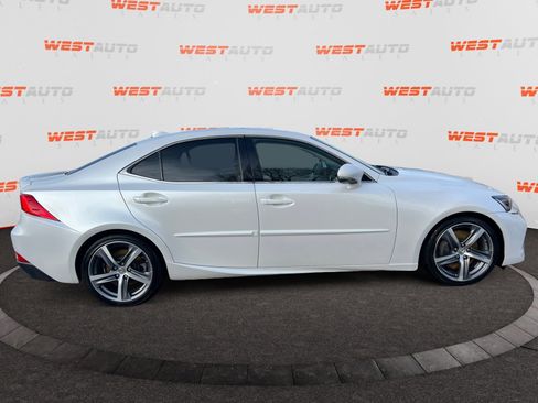 Used 2018 Lexus IS 300 AWD image 6