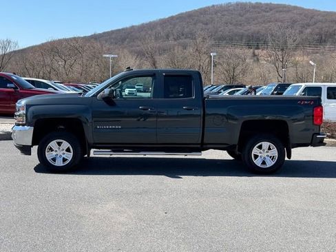 Used 2018 Chevrolet Silverado 1500 LT w/ All Star Edition image 11