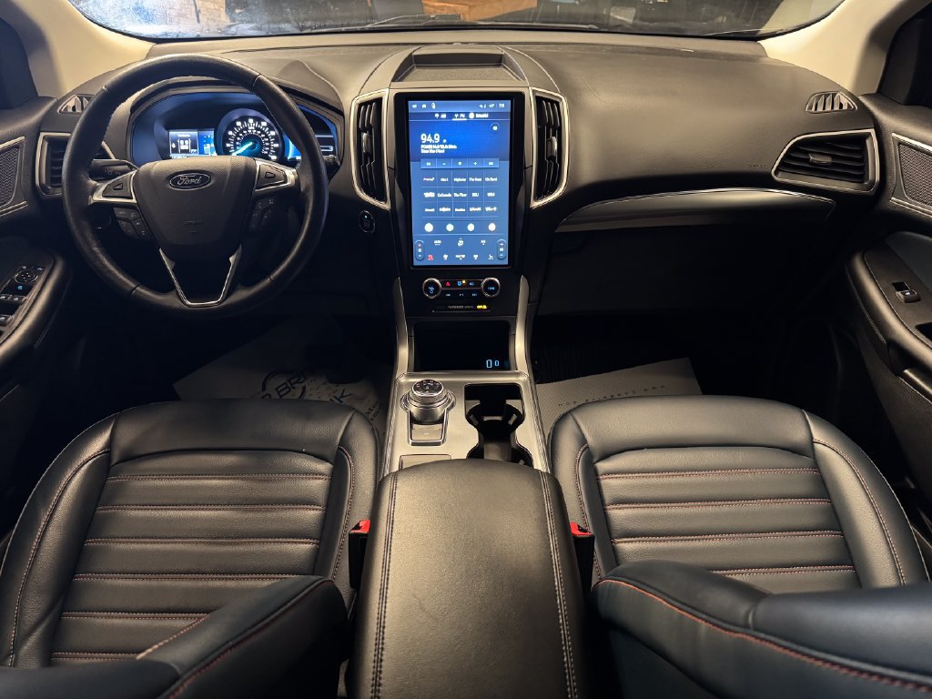 Used 2024 Ford Edge SEL w/ Sport Appearance Package AWD/4WD image 9