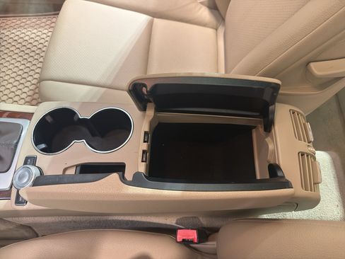 Used 2011 Mercedes-Benz C 300 4MATIC Sedan image 22
