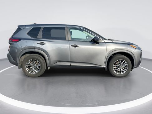Used 2023 Nissan Rogue S FWD image 3