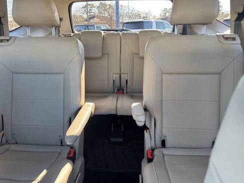 Used 2021 Volkswagen Atlas SEL image 12