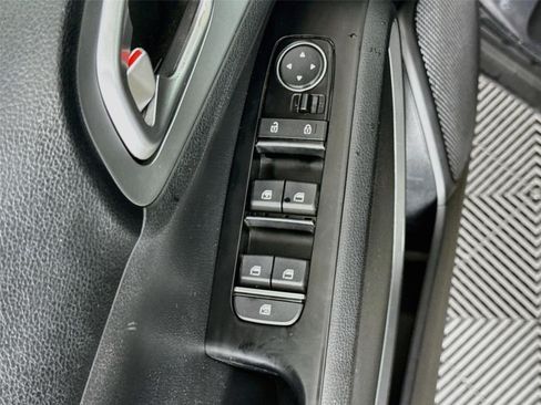 Used 2020 Kia Soul LX FWD image 18