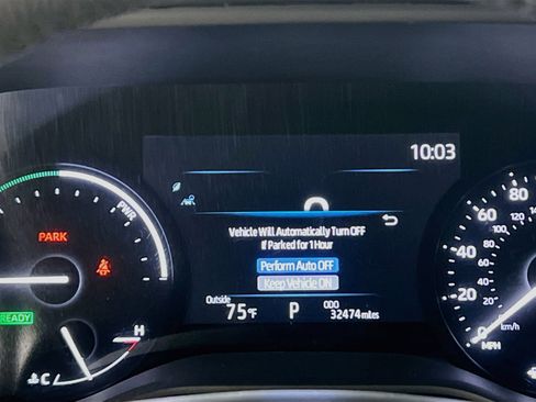 Used 2025 Toyota Sienna XLE FWD image 22