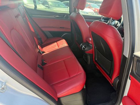 Used 2020 Alfa Romeo Stelvio Ti image 15
