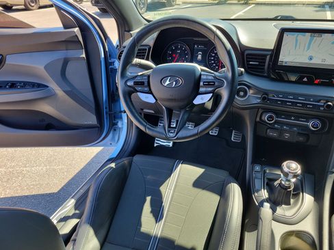 Used 2022 Hyundai Veloster N FWD image 15