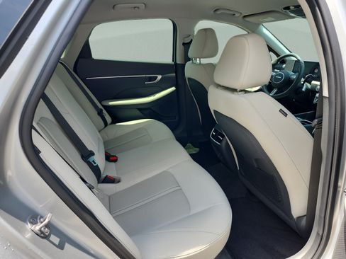 Certified 2024 Hyundai Sonata SEL FWD image 15