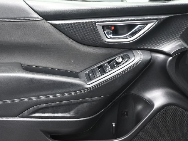 Used 2020 Subaru Forester Premium AWD/4WD image 12