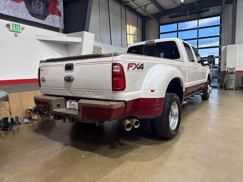 Used 2014 Ford F350 King Ranch w/ King Ranch w/Chrome Package image 25