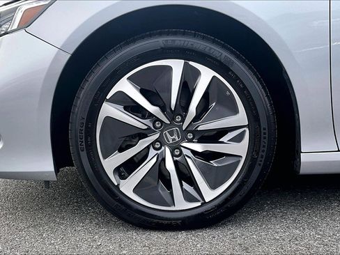 Used 2021 Honda Accord EX image 9